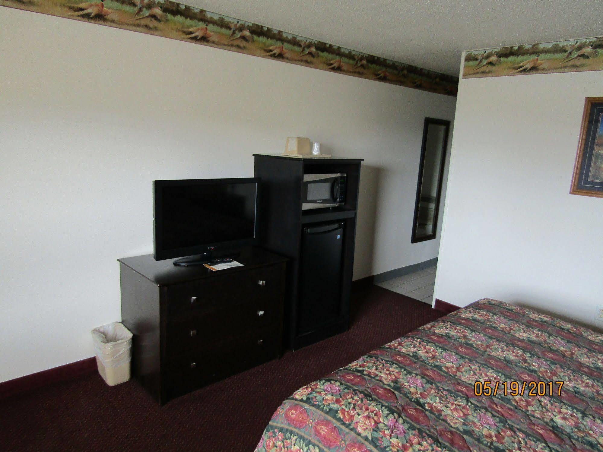 Dakota Inn Huron ภายนอก รูปภาพ
