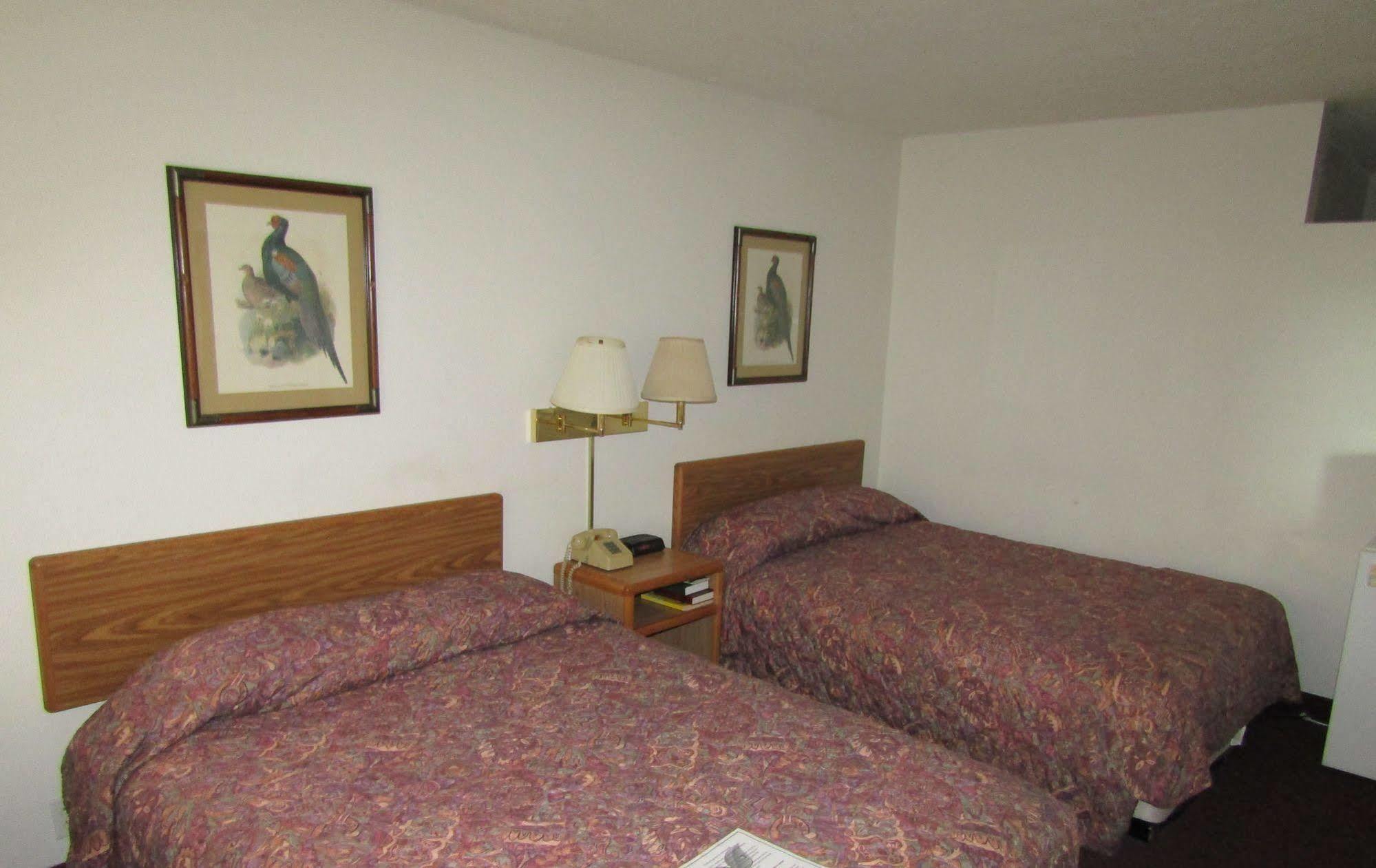 Dakota Inn Huron ภายนอก รูปภาพ