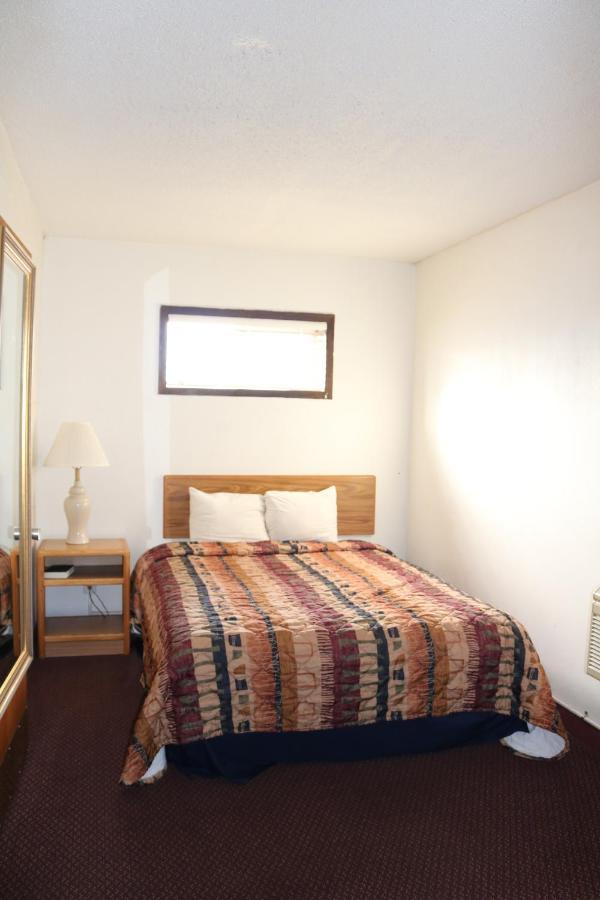 Dakota Inn Huron ภายนอก รูปภาพ