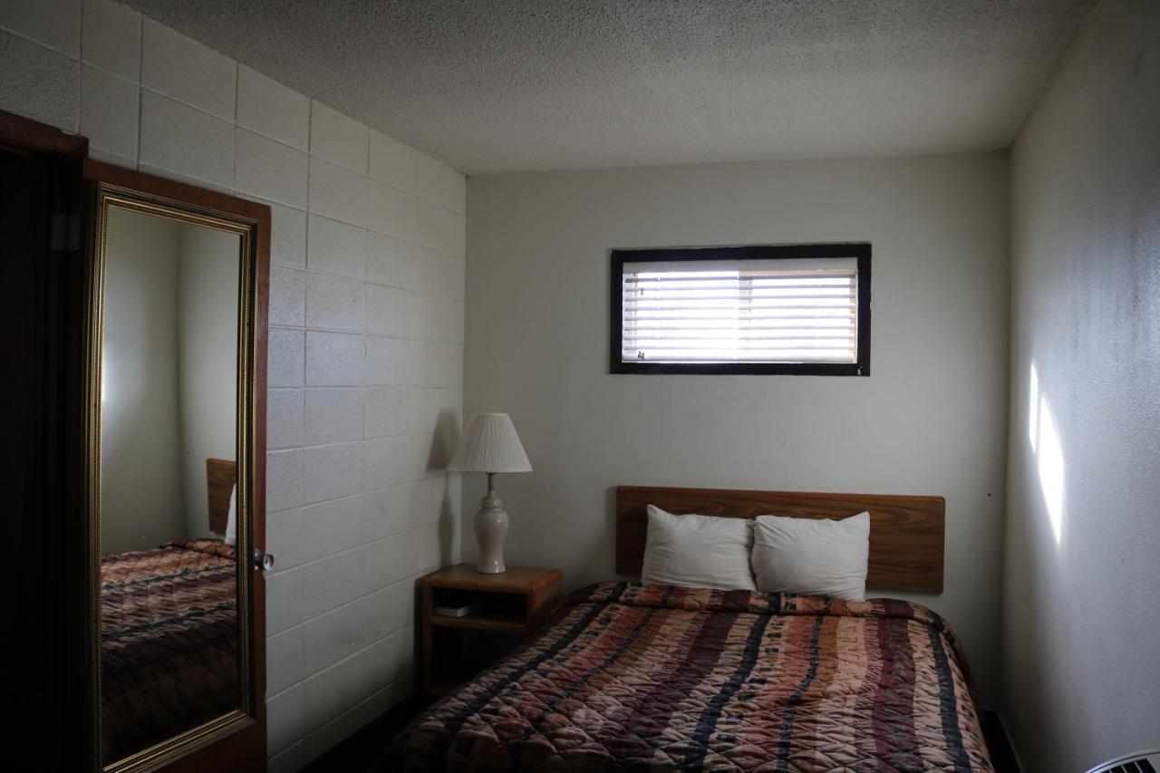 Dakota Inn Huron ภายนอก รูปภาพ