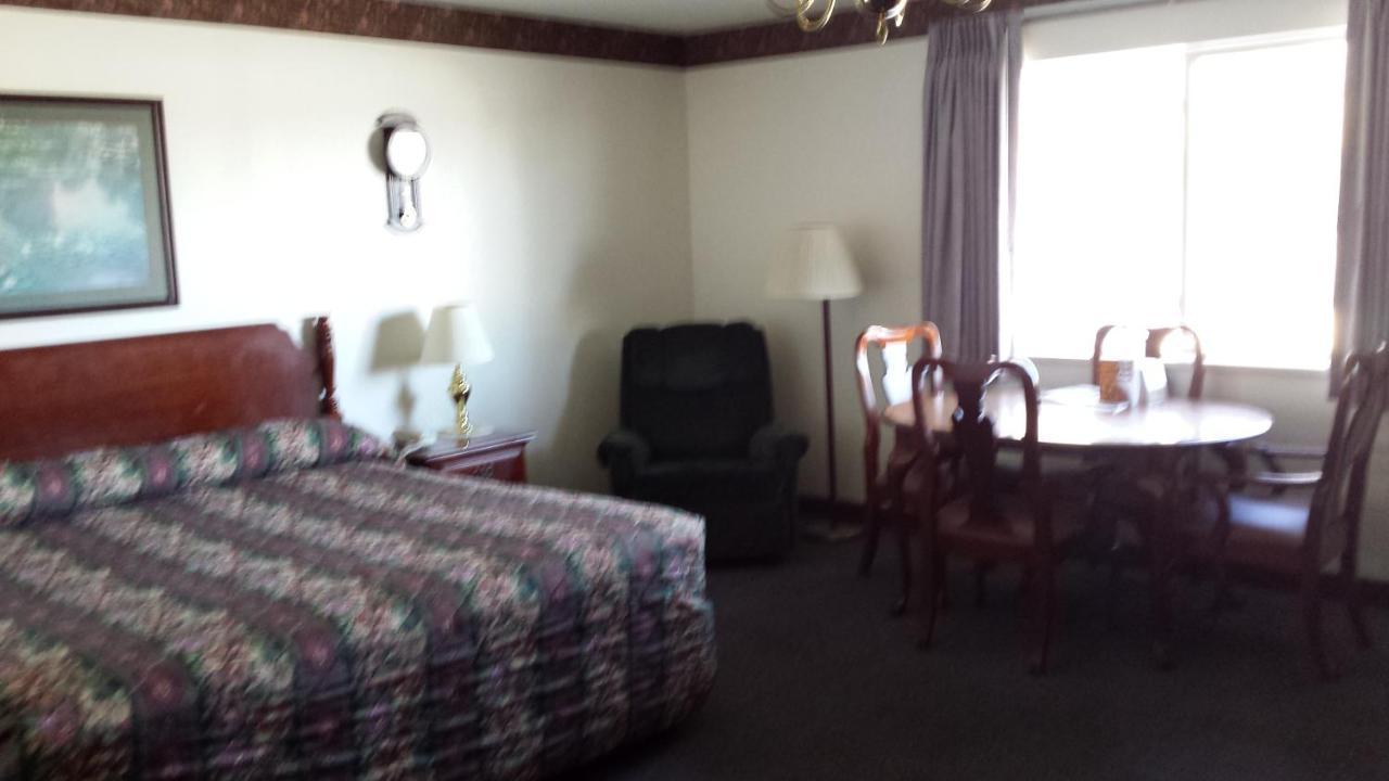 Dakota Inn Huron ภายนอก รูปภาพ
